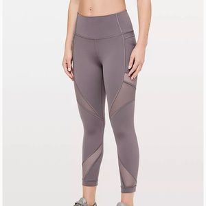 Mesh In Motion High-Rise Crop 23" size 10